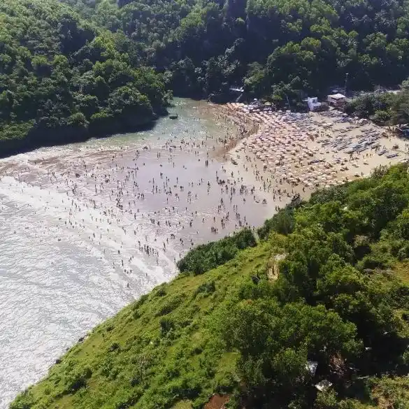 Pantai Baron – wisata Gunung Kidul Yogyakarta
