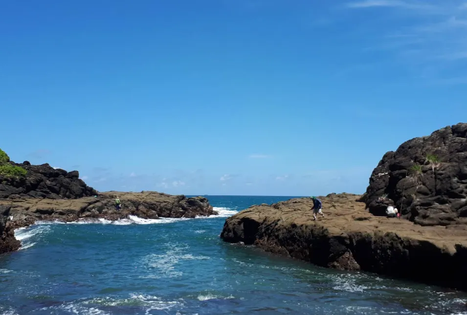 Pantai Wediombo – wisata Gunung Kidul Yogyakarta